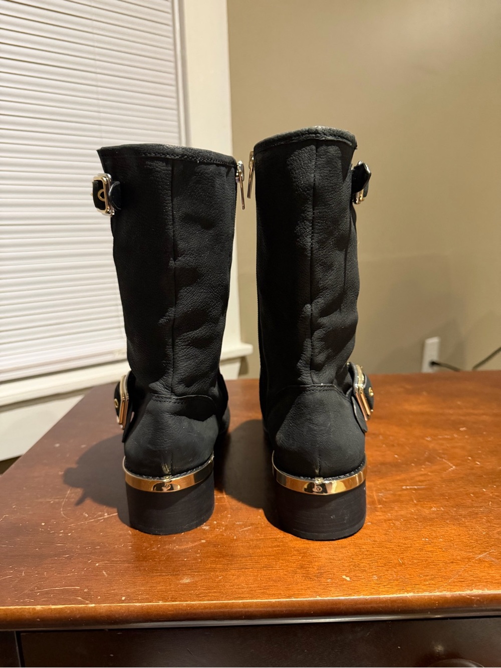 Vince Camuto “Windy” 7.5 Black Mid-Calf Buckle Moto/Riding Boots Gold Hardware - Picture 6 of 14